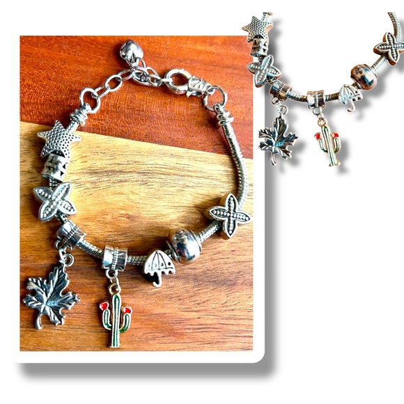 925 Sterling Silver Whimsical Charm Bracelet Star Maple Cactus Umbrella & Clover - Picture 1 of 11